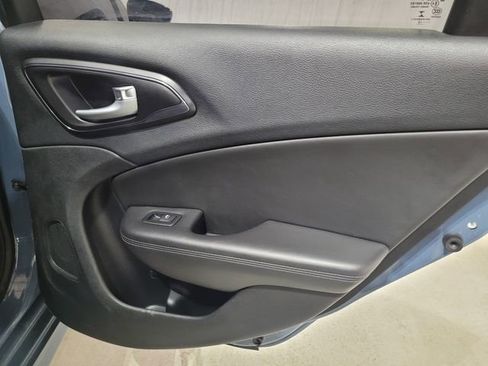 Used 2015 Chrysler 200 S image 43
