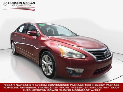Used 2014 Nissan Altima 2.5 SV w/ Convenience Package