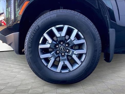 Used 2024 Nissan Frontier SL w/ Technology Package image 22