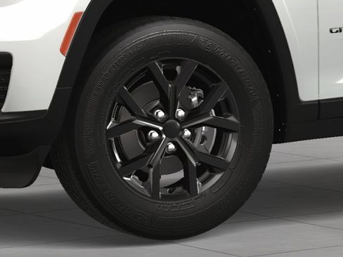 New 2025 Jeep Grand Cherokee L Altitude image 7