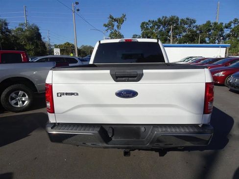 Used 2017 Ford F150 XLT w/ Trailer Tow Package image 4