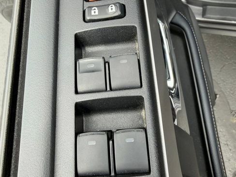 Used 2023 Toyota 4Runner SR5 AWD/4WD image 4