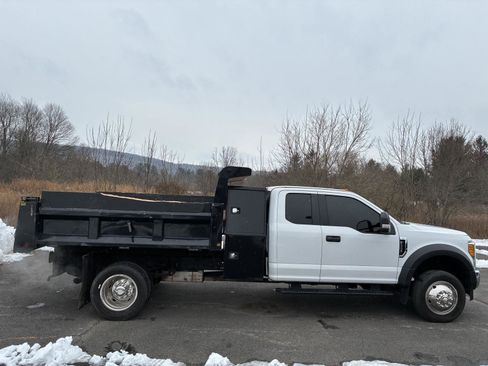 Used 2017 Ford F550 4x4 SuperCab Super Duty image 6