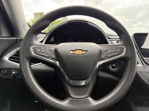 Used 2024 Chevrolet Malibu LT FWD image 22