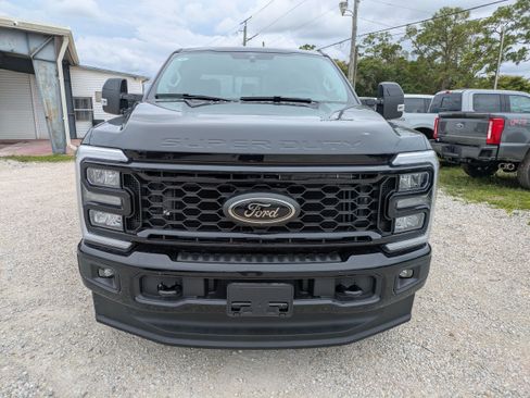 New 2026 Ford F250 Lariat w/ Black Appearance Package AWD/4WD image 9