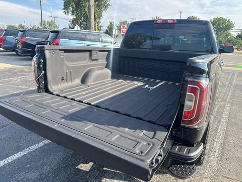 Used 2017 GMC Sierra 1500 Denali w/ Denali Ultimate Package AWD/4WD image 44