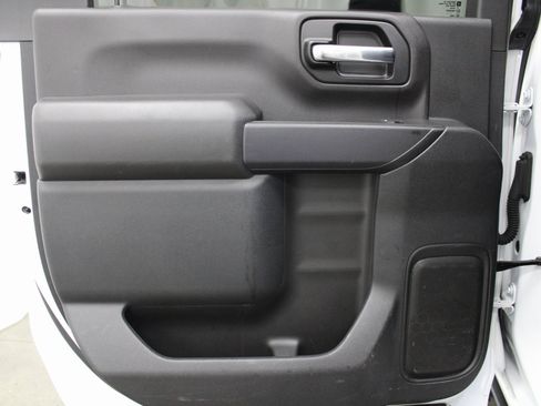 Used 2021 Chevrolet Silverado 2500 LT w/ Fleet Comfort Package image 15