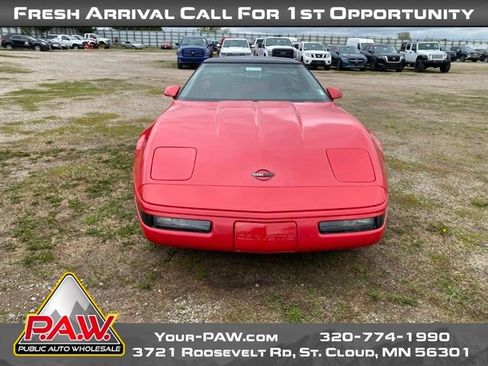 Used 1992 Chevrolet Corvette Coupe RWD image 3