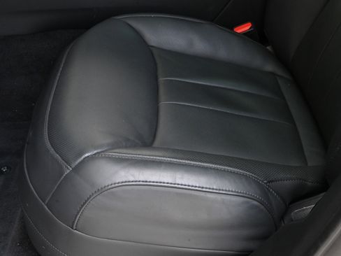 Used 2025 Land Rover Range Rover Sport SE AWD/4WD image 24