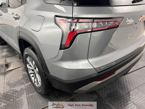 Used 2025 Chevrolet Equinox LT image 13
