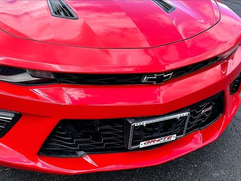Used 2017 Chevrolet Camaro SS RWD image 27