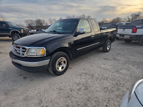 Used 1999 Ford F150 XLT image 4
