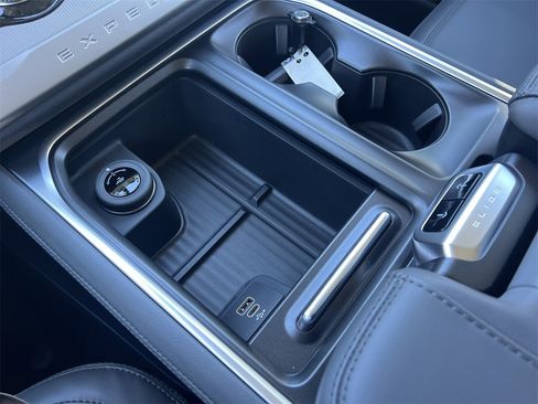 New 2026 Ford Expedition Max Active image 8