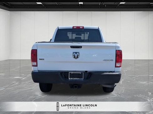 Used 2016 RAM 1500 Classic SLT AWD/4WD image 4
