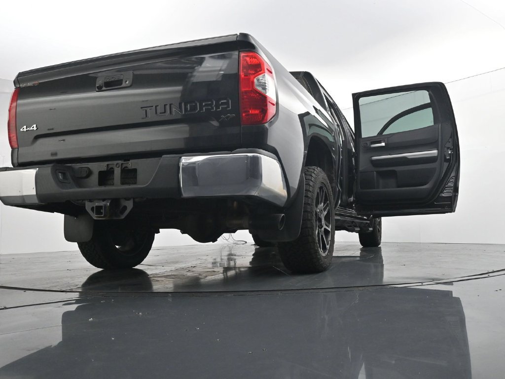 Used 2018 Toyota Tundra SR5 w/ SR5 Upgrade Package AWD/4WD image 30