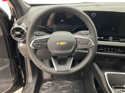 New 2026 Chevrolet Equinox LT AWD/4WD image 10