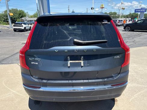 Certified 2023 Volvo XC90 B6 Plus AWD/4WD image 7