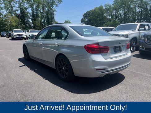 Used 2017 BMW 330i Sedan RWD image 5