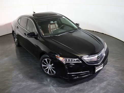 Used 2017 Acura TLX FWD image 7