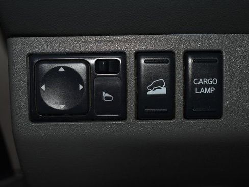 Used 2020 Nissan Frontier SV image 16