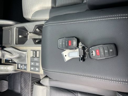 Used 2025 Toyota Land Cruiser w/ Premium Package AWD/4WD image 27