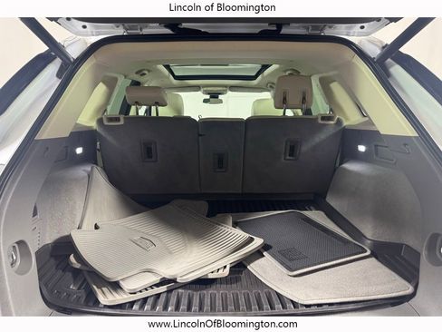 Used 2017 Cadillac XT5 Luxury w/ Driver Awareness Package AWD/4WD image 31