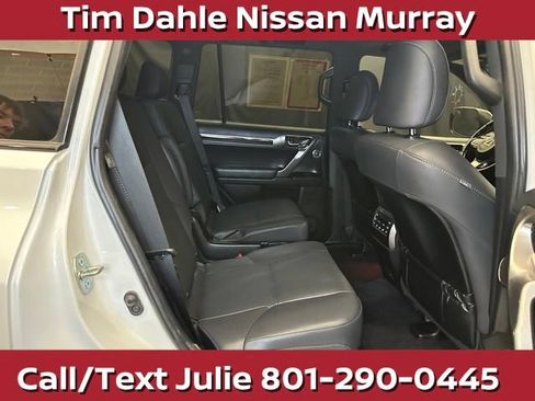 Used 2022 Lexus GX 460 Premium AWD/4WD image 18