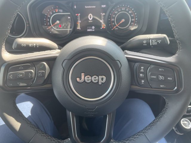 Used 2026 Jeep Gladiator Mojave AWD/4WD image 9