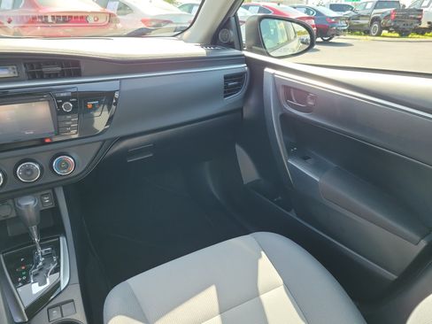 Used 2016 Toyota Corolla L FWD image 17