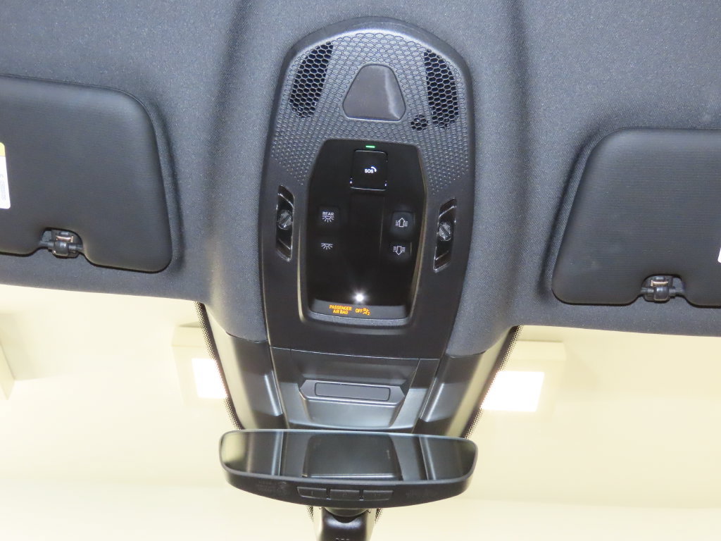 Used 2025 Porsche Cayenne S AWD/4WD image 33