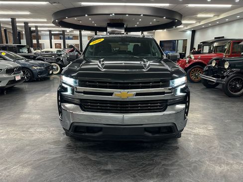 Used 2020 Chevrolet Silverado 1500 LT image 3