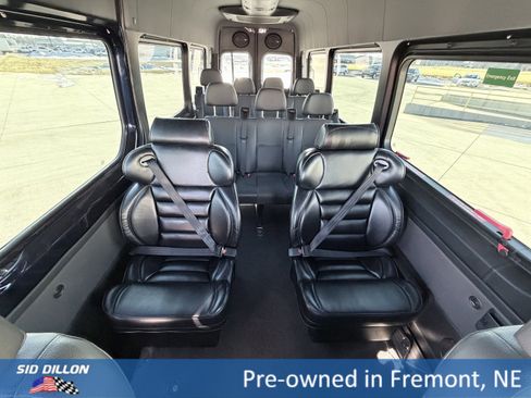 Used 2021 Mercedes-Benz Sprinter 3500 image 22