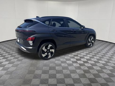 Used 2024 Hyundai Kona Limited AWD/4WD image 5