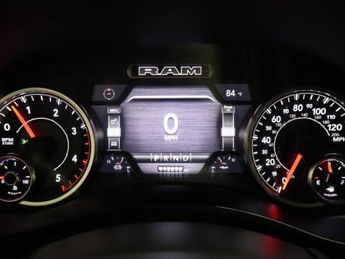 Used 2022 RAM 2500 Laramie AWD/4WD image 36