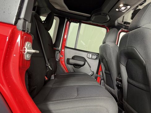 Certified 2023 Jeep Wrangler Unlimited w/ 8.4" Radio Group image 29