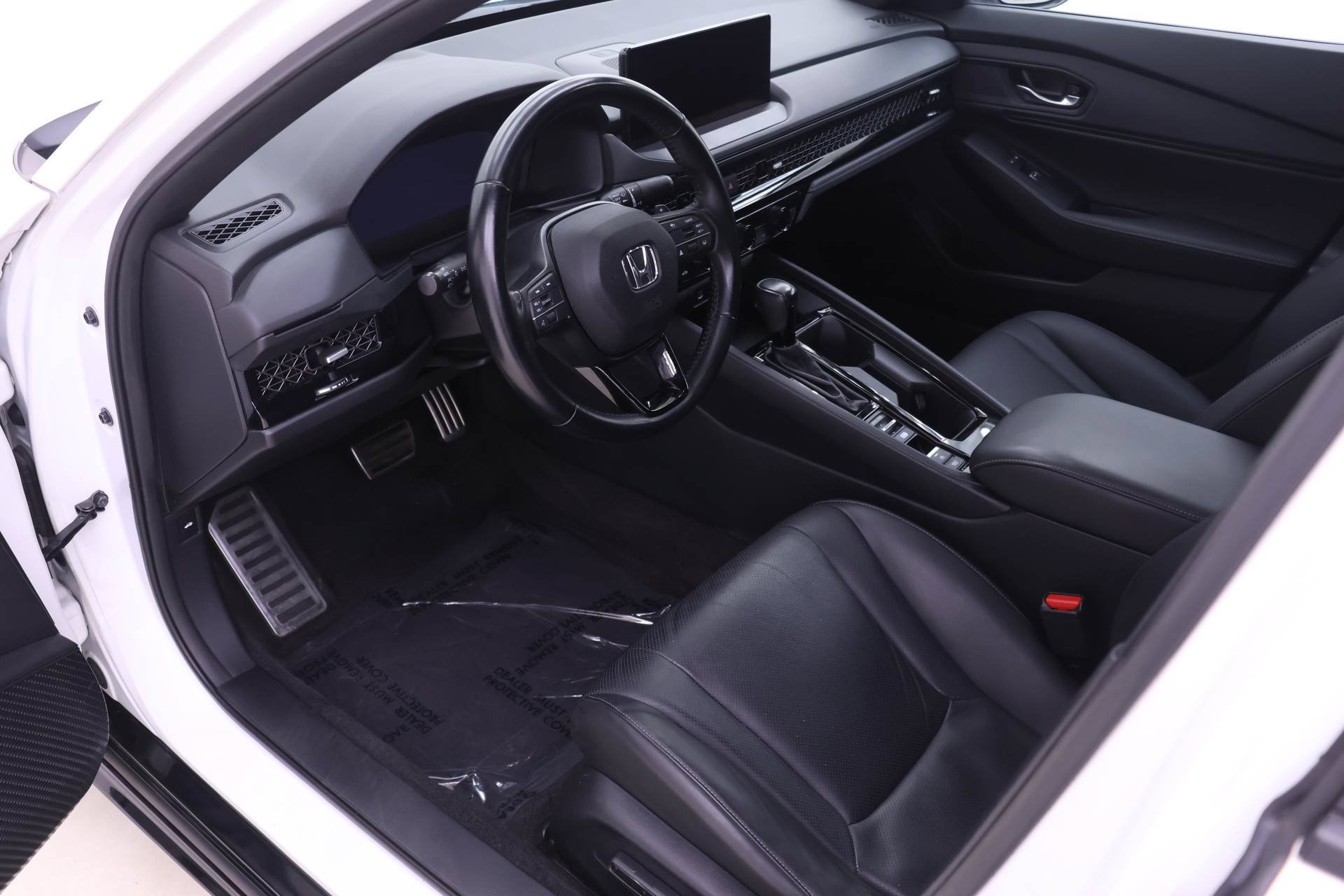 Used 2023 Honda Accord Sport-L image 3