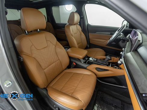 Used 2025 Kia Telluride SX X-Line AWD/4WD image 46