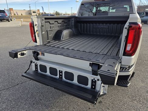 New 2026 GMC Sierra 1500 Denali image 9