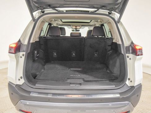 Used 2023 Nissan Rogue SL w/ SL Premium Package image 14