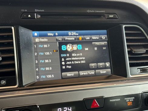 Used 2016 Hyundai Sonata SE FWD image 14