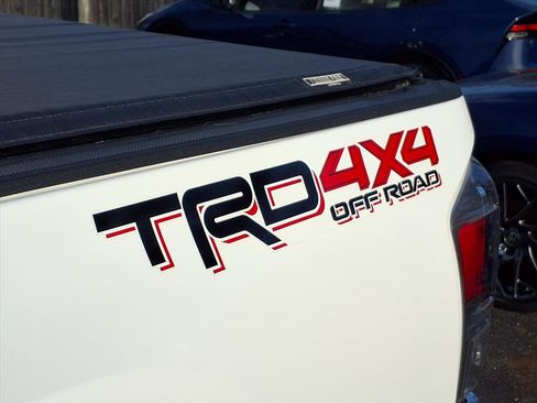 Used 2023 Toyota Tacoma TRD Off-Road image 36