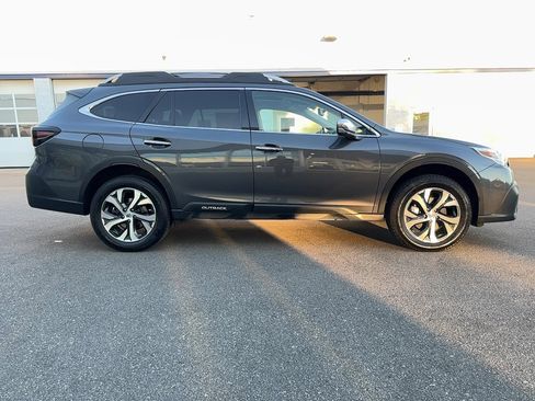 Used 2020 Subaru Outback Touring XT image 10