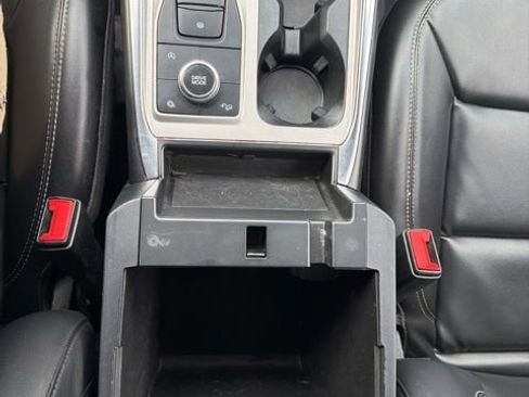 Used 2021 Ford Explorer XLT w/ Equipment Group 202A image 14