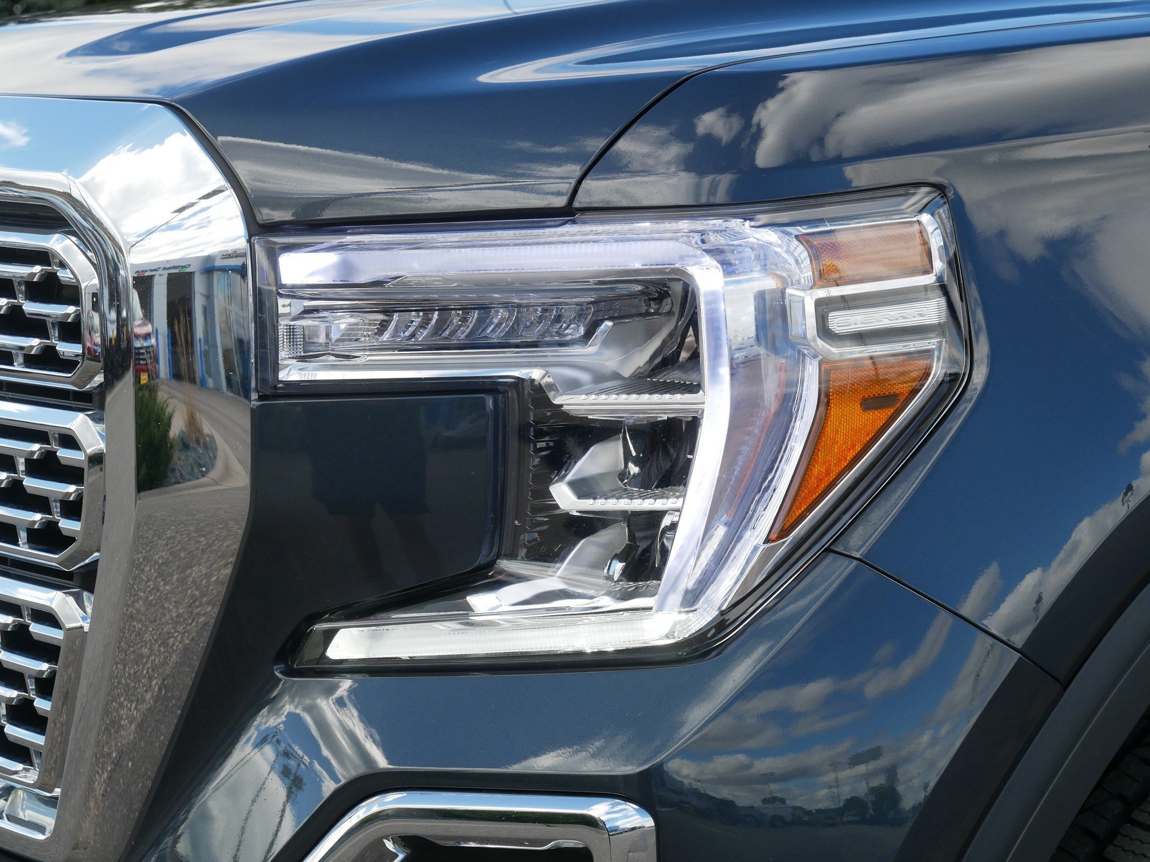 Used 2021 GMC Sierra 1500 Denali w/ Denali Ultimate Package AWD/4WD image 16