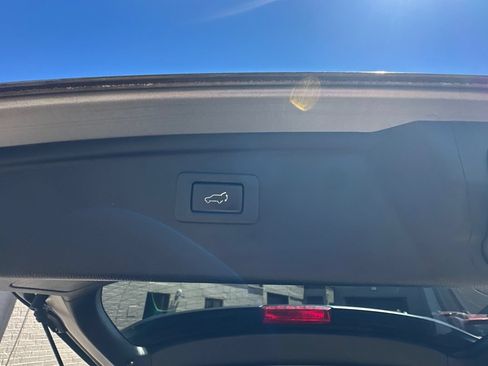 Used 2019 Subaru Outback 2.5i Premium w/ Popular Package #2 AWD/4WD image 23