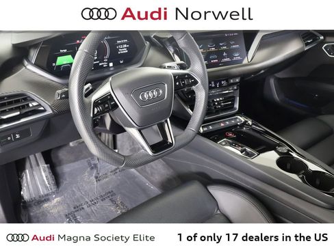 Used 2023 Audi e-tron GT Prestige w/ Prestige Package image 2