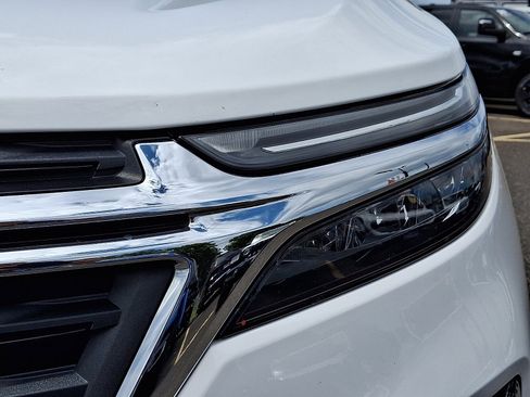 Used 2023 Chevrolet Equinox LT FWD image 9