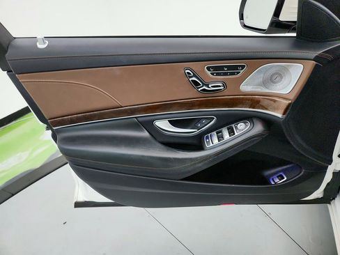 Used 2019 Mercedes-Benz S 450 Sedan image 25