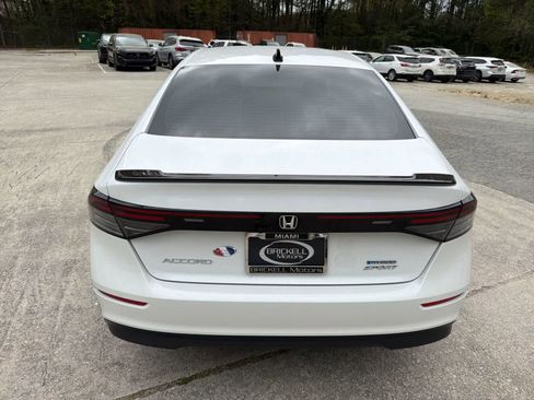 Used 2023 Honda Accord Sport image 9