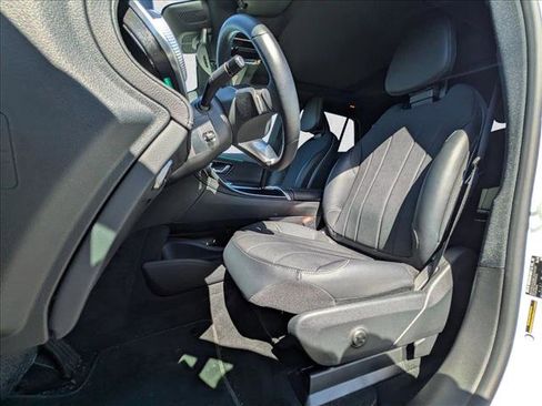 Used 2024 Mercedes-Benz EQE 350+ 4MATIC SUV image 15